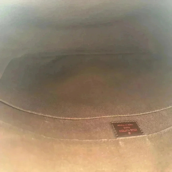 Louis Vuitton Damier Ebene Mens (Can be Unisex Why Not 🤭) - Picture 14 of 14